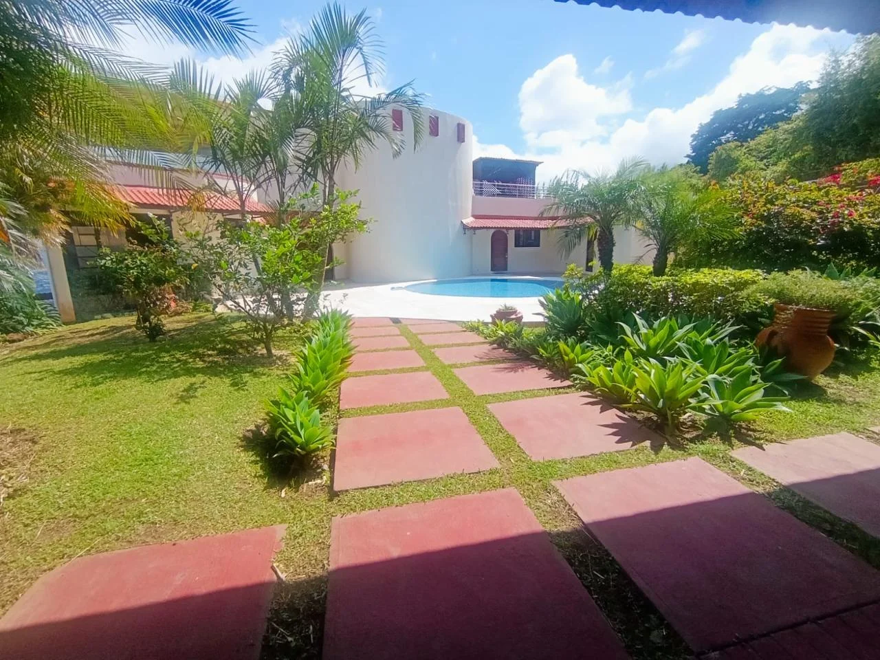 Garden path