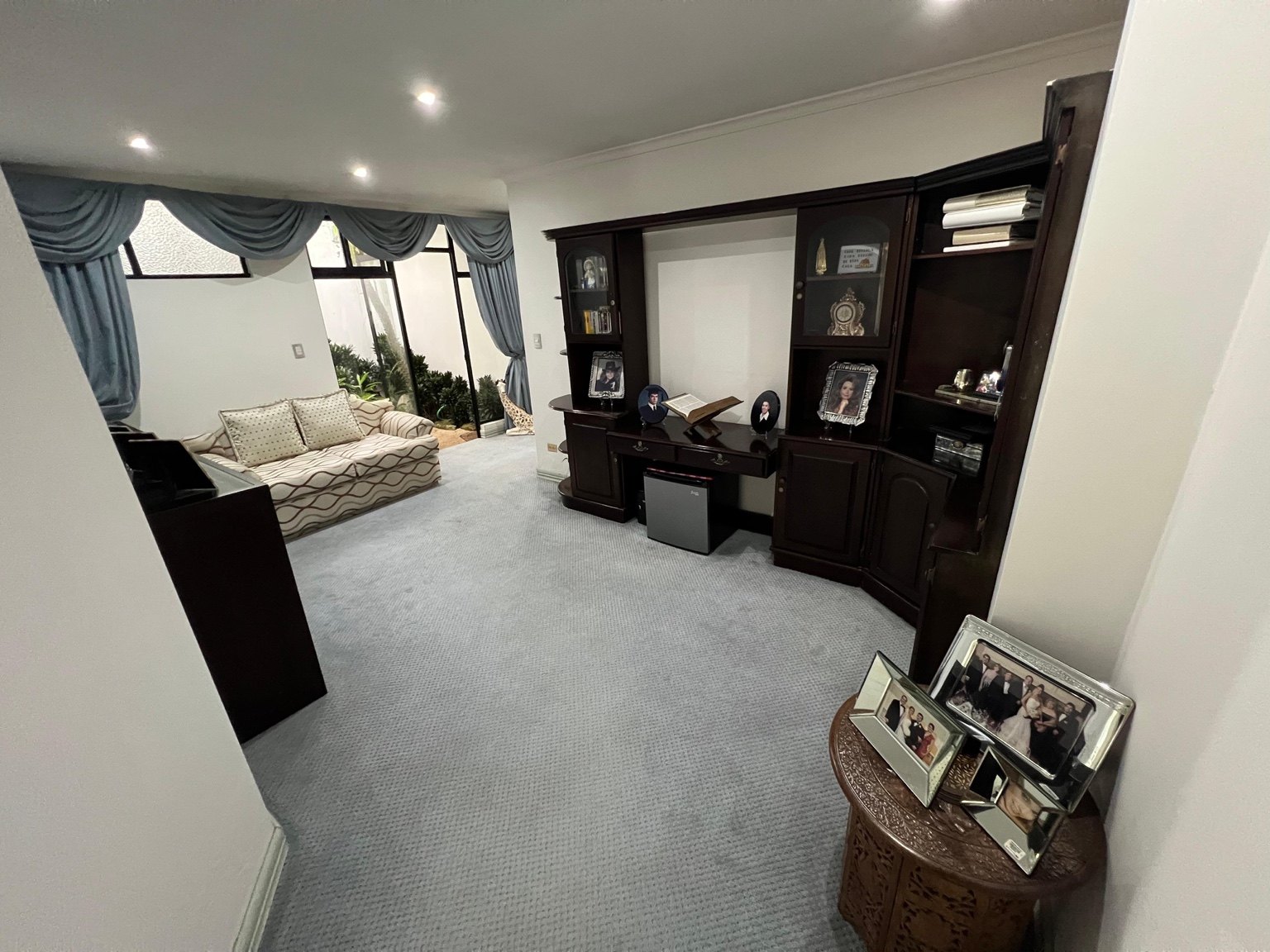 Dormitorio y mobiliario