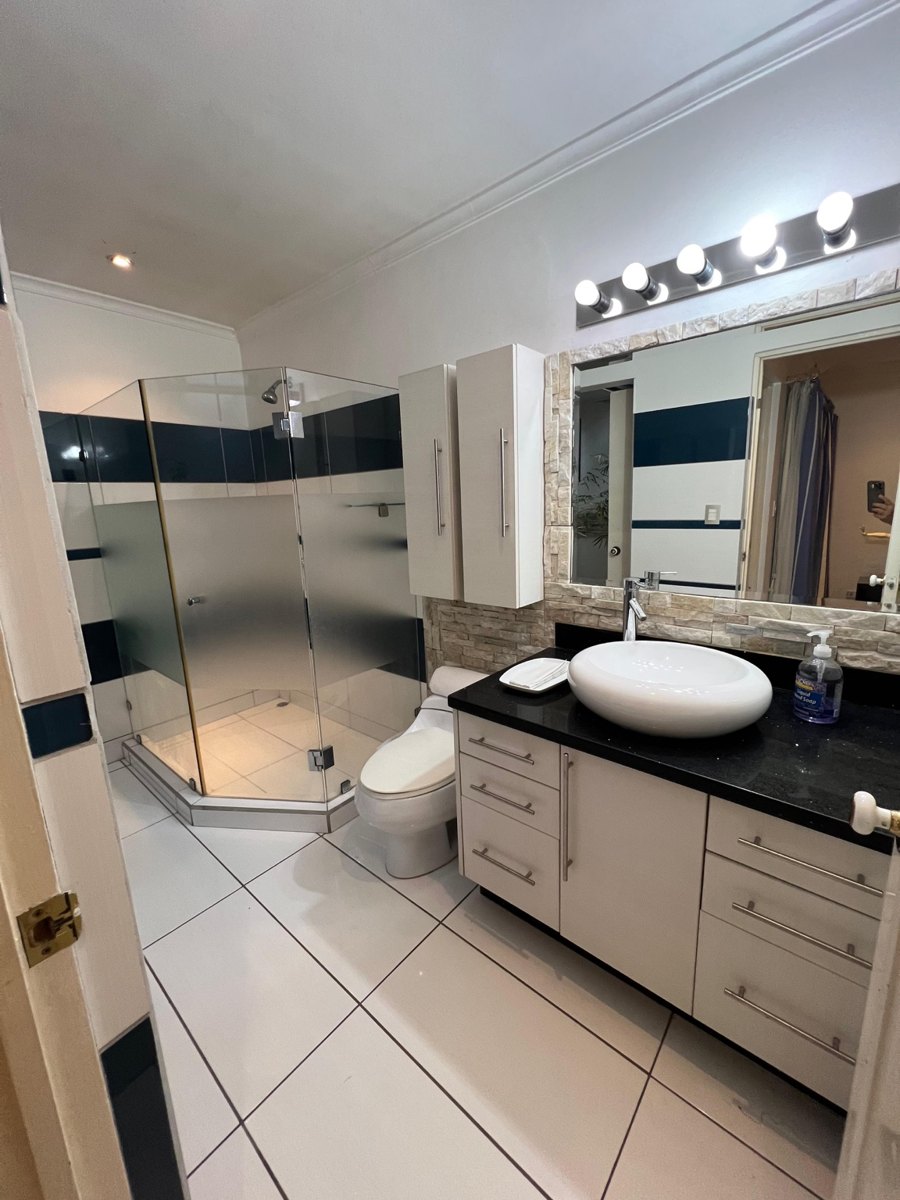 Baño con ducha